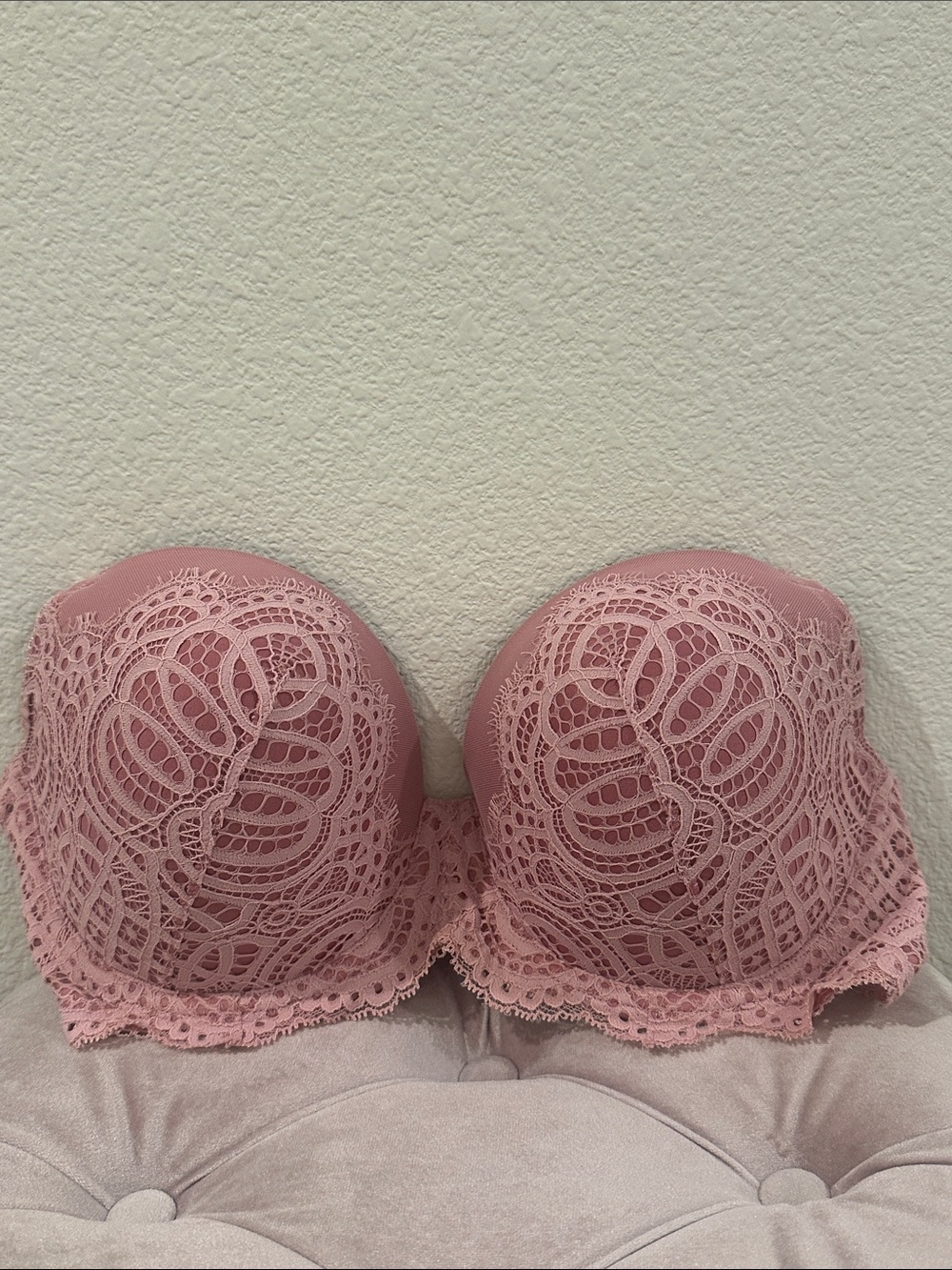 Victorias Secret Dream Angels Lined Demi Lace Bra in Light Pink